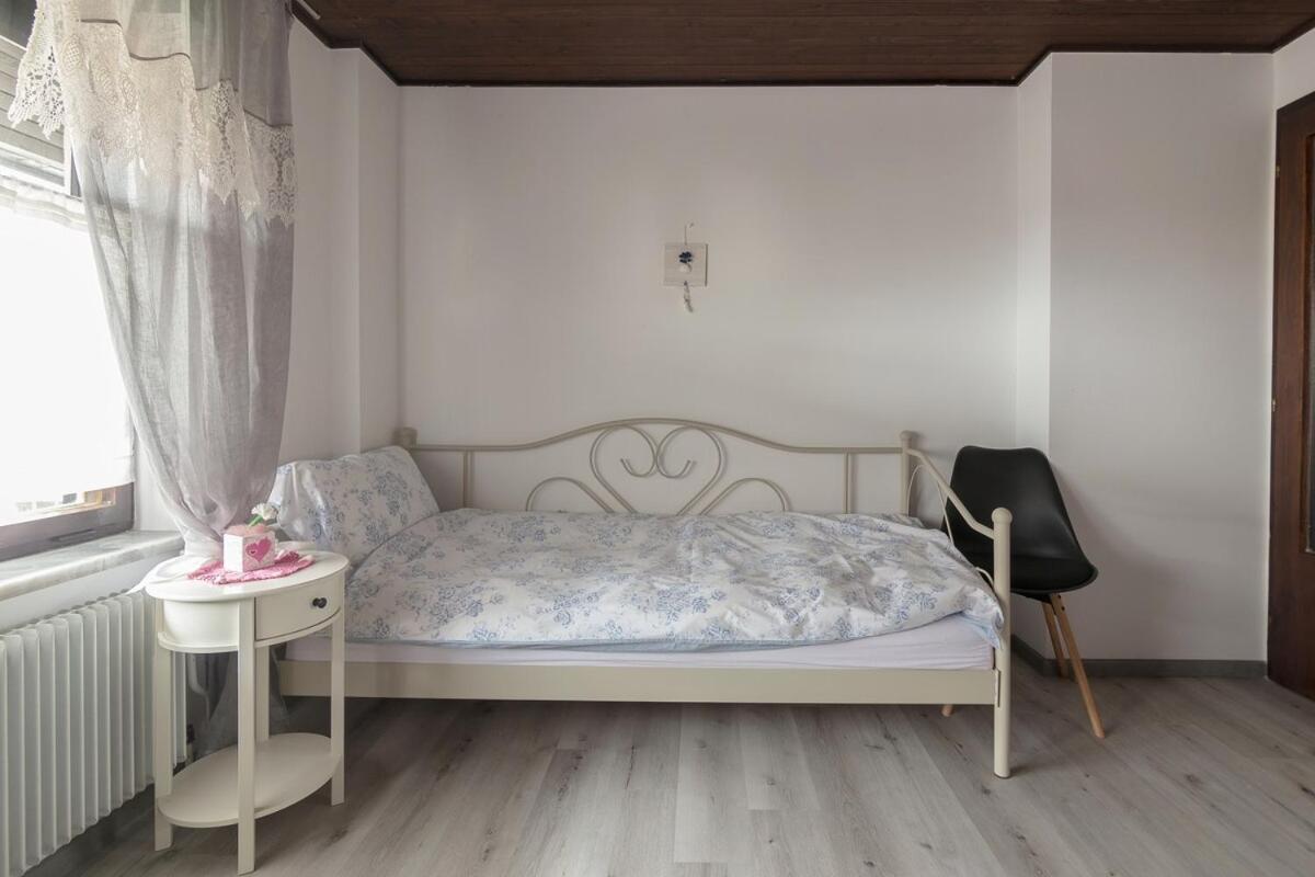 Family Apartment Nakiteya Любляна Екстер'єр фото