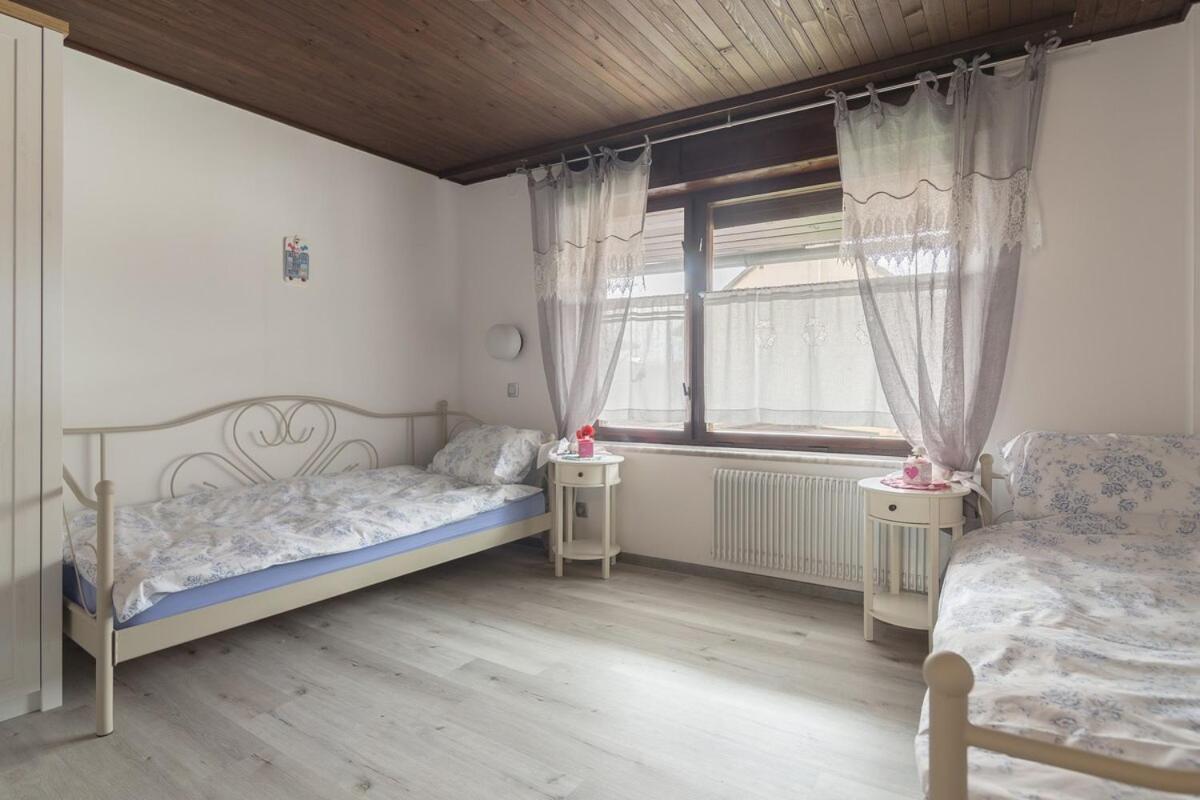 Family Apartment Nakiteya Любляна Екстер'єр фото