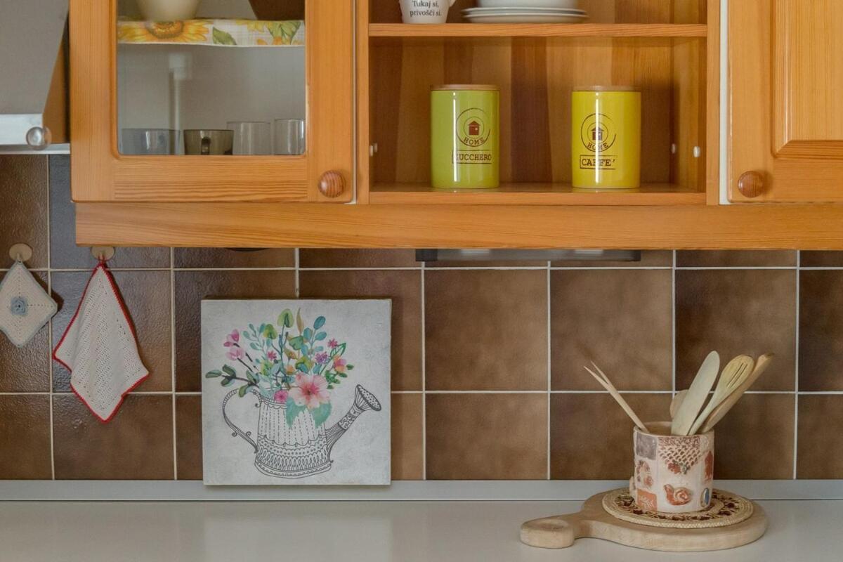 Family Apartment Nakiteya Любляна Екстер'єр фото
