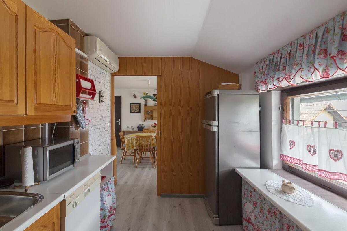 Family Apartment Nakiteya Любляна Екстер'єр фото